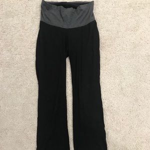 Maternity yoga pants